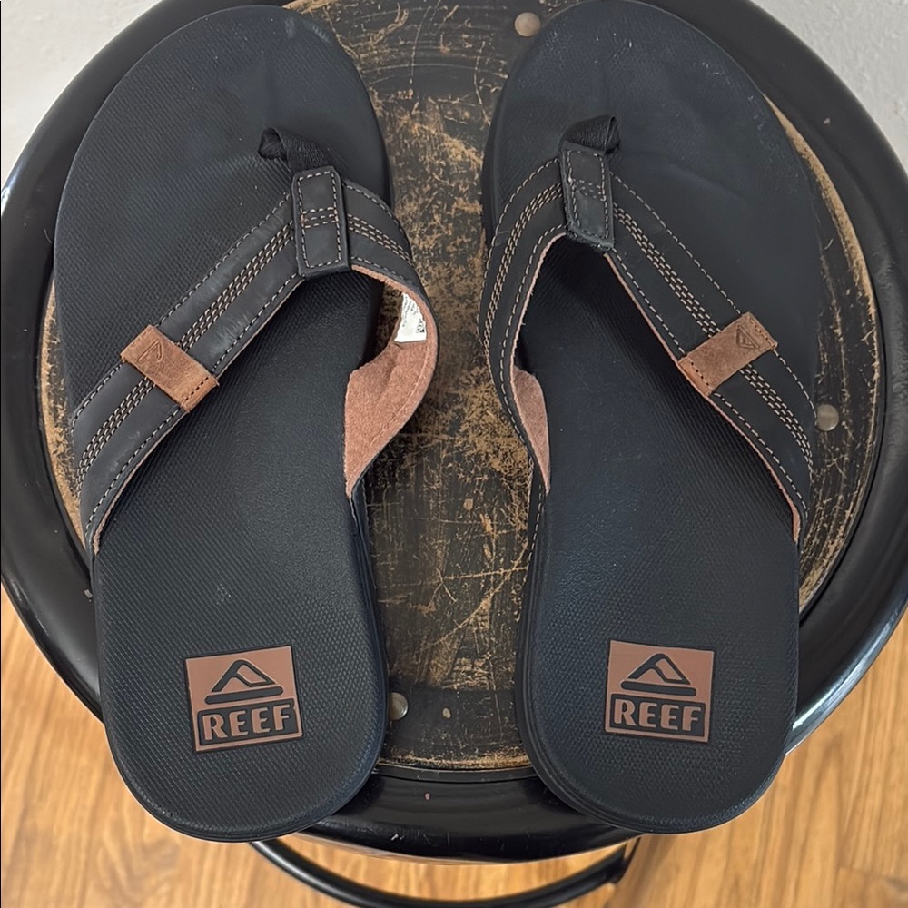 Reef Men's Black and Brown Sandals